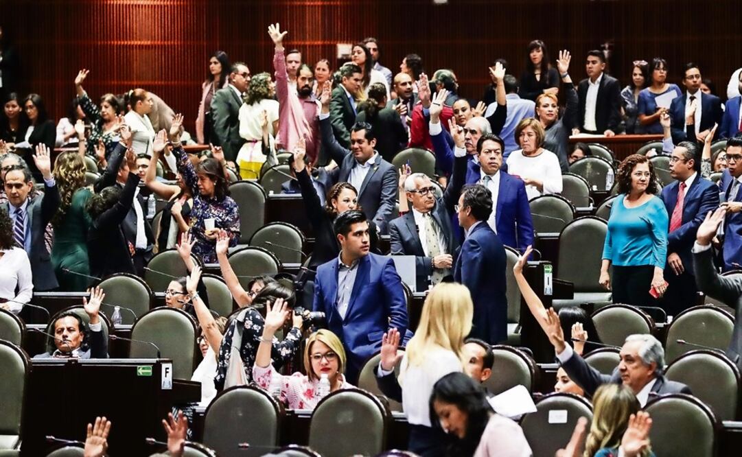 Morena members have changed their minds and now support the education reform - Photo: Diego Simón Sánchez/EL UNIVERSAL