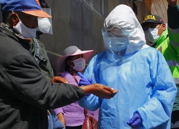 La Paz autoriza uso de dióxido de cloro para enfermos de Covid-19 en Bolivia