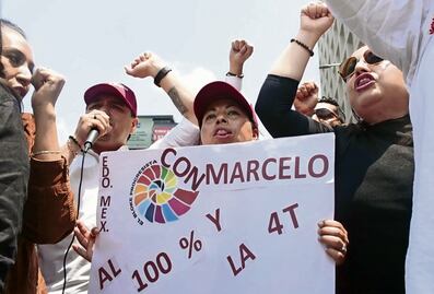 Dentro, bien portados, afuera era una batalla; crónica del cónclave de Morena