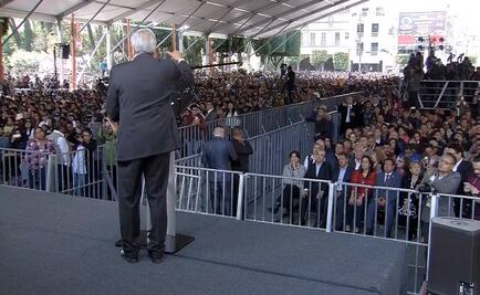 AMLO pide minuto de silencio por deceso de Alfredo del Mazo González