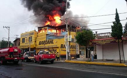 Reportan incendio en una refaccionaria en GAM