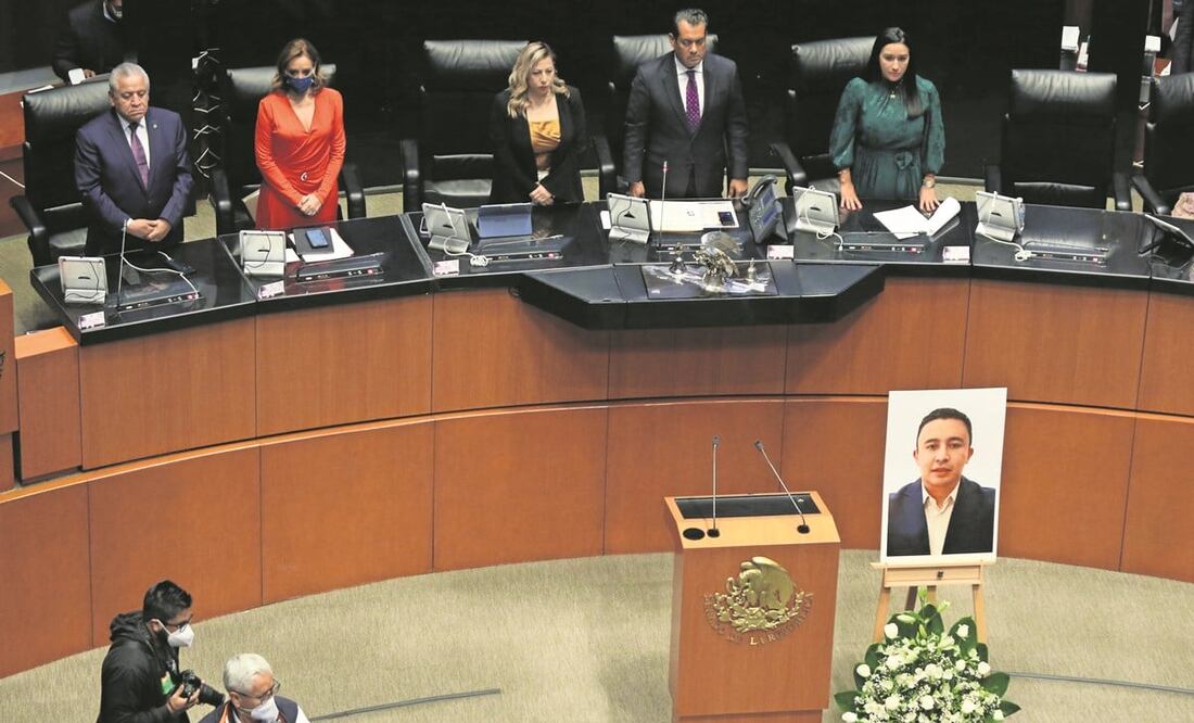 La Comisión Permanente del Congreso de la Unión guardó un minuto de silencio en memoria de Daniel Picazo; en un pronunciamiento se condenó el linchamiento. Foto: Carlos Mejía/ EL UNIVERSAL.
