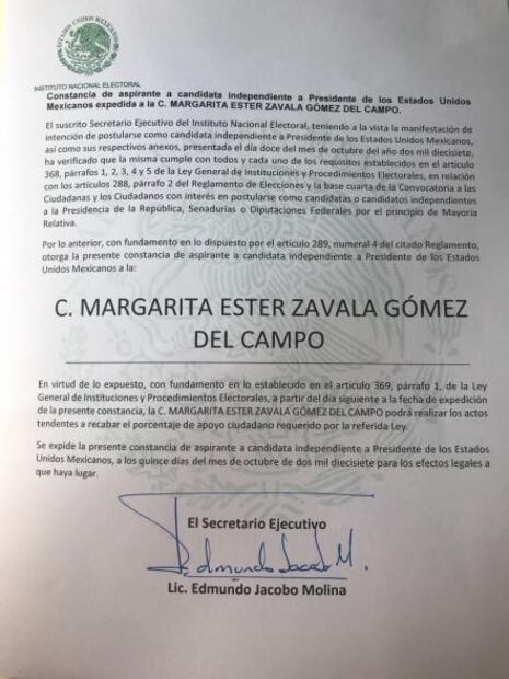 Margarita Zavala recibe constancia del INE para recabar firmas