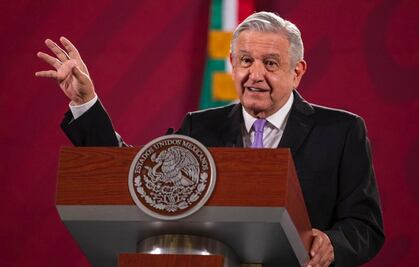 En ceremonia del Grito se permitirá que en el Zócalo estén 500 personas: AMLO