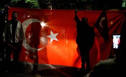 Mexico condemns coup attempt in Turkey