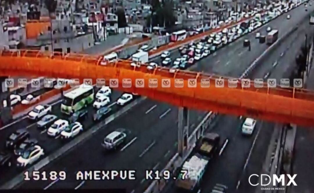 Bloqueos, procesión y obras asfixian a Iztapalapa