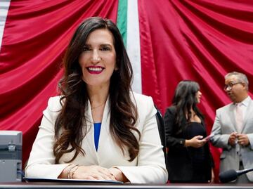 Ella es Kenia López Rabadán, crítica de la 4T, jefa de campaña de Xóchitl Gálvez... ahora presidenta en San Lázaro