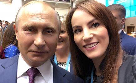 ​Gabriela Cuevas muestra en redes sociales foto con Putin