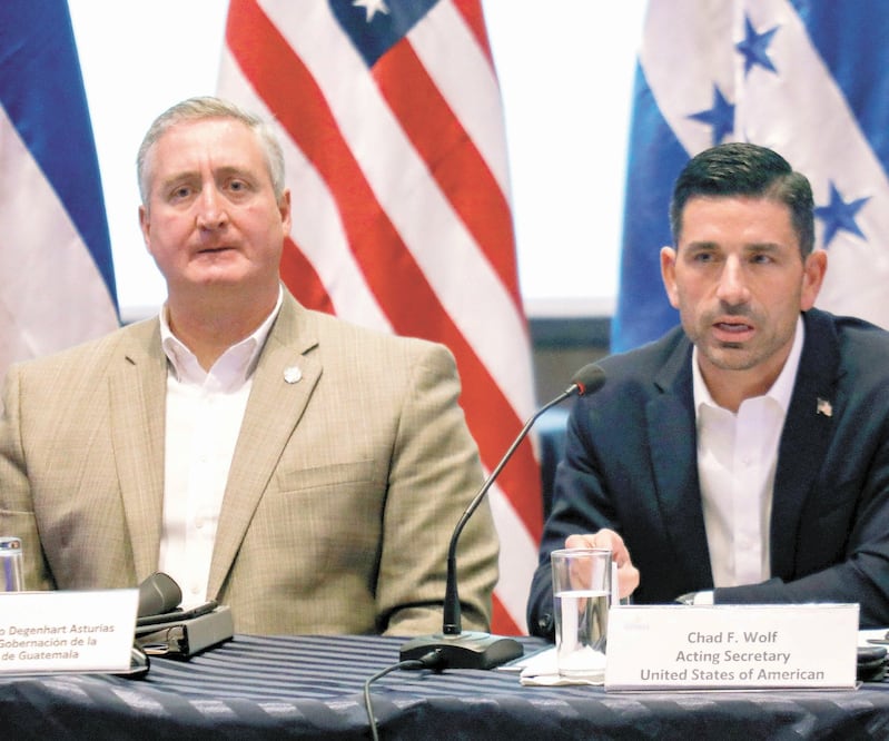 Funcionario. Enrique Degenhart, ministro de Gobierno guatemalteco, el 12 de diciembre en Ciudad de Guatemala. Foto/LUIS ECHEVERRIA. REUTERS