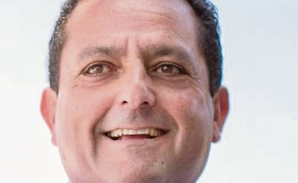 Morena da manotazo a góber de BCS