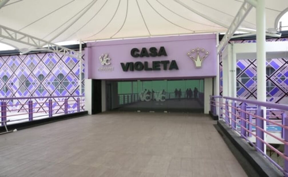 Previo a su inauguración, alcaldesa de Venustiano Carranza supervisa obras de la Casa Violeta