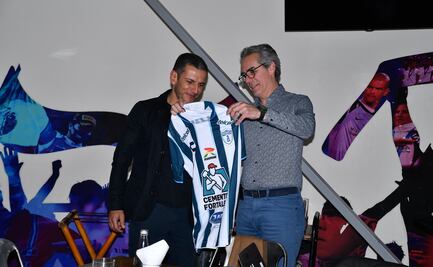 Jaime Lozano presente en el partido de Pachuca vs Cruz Azul ¿A quién estará observando?