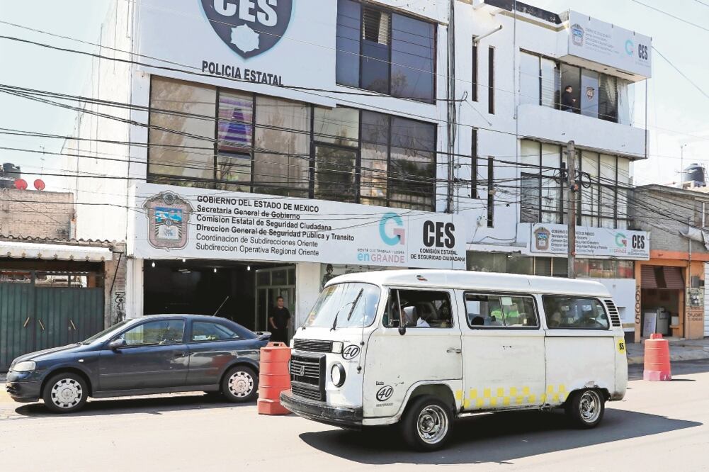 Suspensión. Semovi informó que la Ruta 40 fue suspendida y sus 360 unidades están sin funcionar, 15 de las cuales fueron remitidas al corralón por diversas irregularidades. FOTO: ARCHIVO EL UNIVERSAL