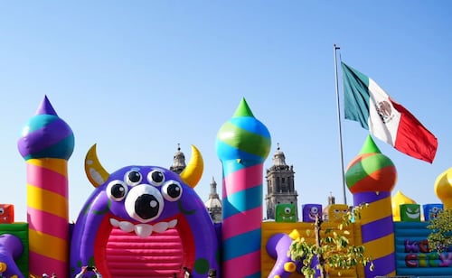 Día del Niño: pista de hielo y 31 minutos en el Zócalo
