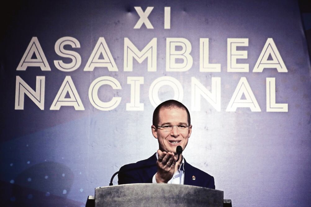 Al inaugurar el proceso de selección del secretario Nacional de Acción Juvenil, Ricardo Anaya enfatizó que en el PAN no se protegerá a ningún miembro que esté involucrado en actos de corrupción (ALEJANDRO ACOSTA. EL UNIVERSAL)