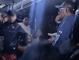 Joven saca hacha durante pelea a bordo de transporte público de Santa Catarina, Nuevo León