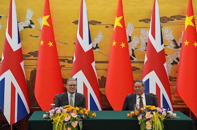 Starmer y Xi Jinping piden estrechar lazos entre Reino Unido y China mientras Trump altera alianzas globales; buscan mejorar relaciones