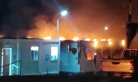 Riña en selva panameña del Darién termina con incendio en albergue de migrantes 