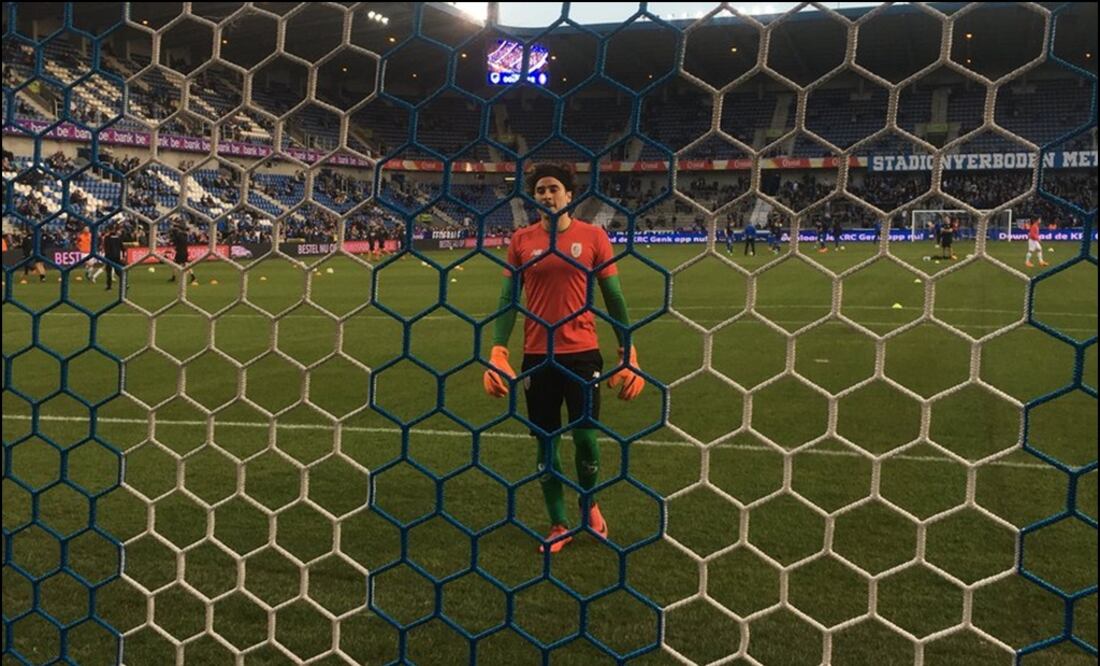 Guillermo Ochoa cada vez más lejos de la Champions