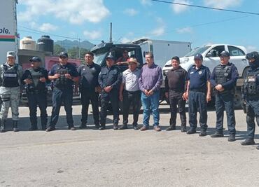 FNLS entrega 8 vehículos secuestrados desde hace meses en Chiapas; durante 10 años cerraron carreteras de forma intermitente