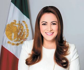 Mujeres policías, entre la espada y la pared