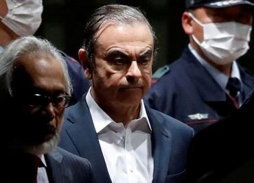 Carlos Ghosn deberá de ser enjuiciado en 40 días