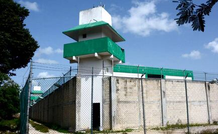 Trasladan a 10 reos de la cárcel de Cancún