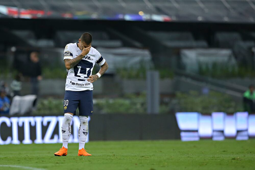 Imago7. El futbolista chileno durante un partido de Pumas en la Liga MX