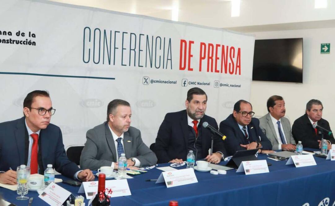 En los últimos días y semanas el problema de los adeudos de empresas contratistas del gobierno, en grandes obras de infraestructura a empresas subcontratistas ha crecido por la falta de pago. Foto: especial