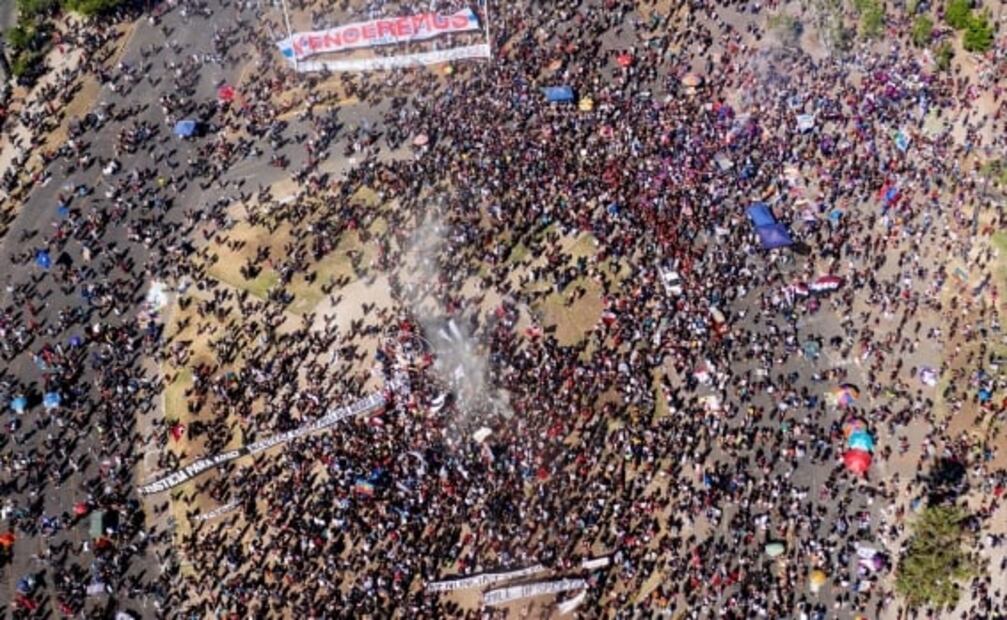 Protestan miles en Chile, a un año de estallido social
