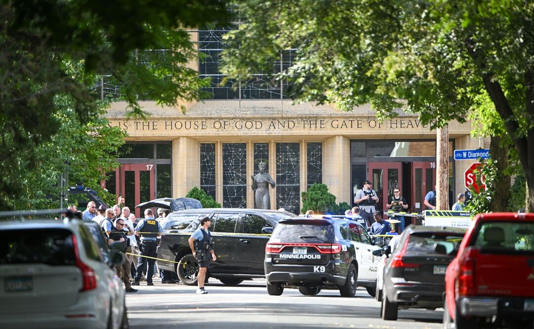 El tiroteo se produjo la mañana de este miércoles, sobre las 08:30 hora local, en la iglesia católica romana de la Anunciación de Minneapolis, en el estado de Minnesota. Foto: EFE