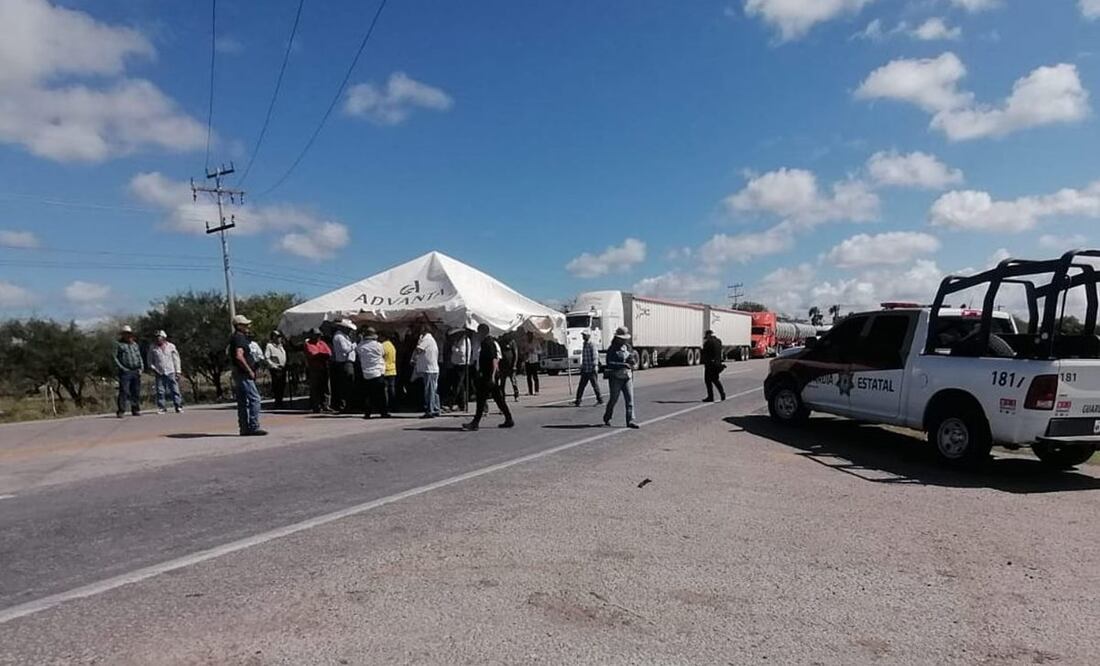 Reportan dos bloqueos de productores de sorgo en carreteras de Tamaulipas. Foto: especial