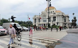 Tras 4 horas de bloqueo, comerciantes ambulantes de la Alameda liberan avenida Juárez; no aceptan lineamientos de reordenamiento