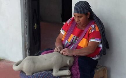 Pottery, a craft which passes from mothers to daughters in Chiapas