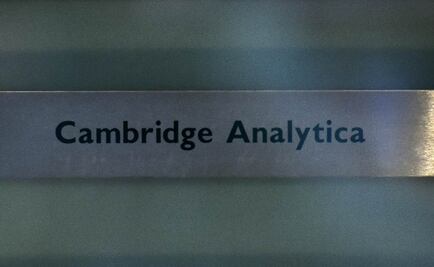Hallan paquete sospechoso cerca de la sede de Cambridge Analytica en Londres