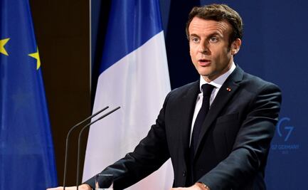Rusia "pagará alto costo" si invade Ucrania, advierte Emmanuel Macron