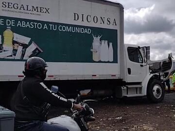 Clonaron logotipos oficiales, aclara Segalmex sobre camión que se accidentó con migrantes