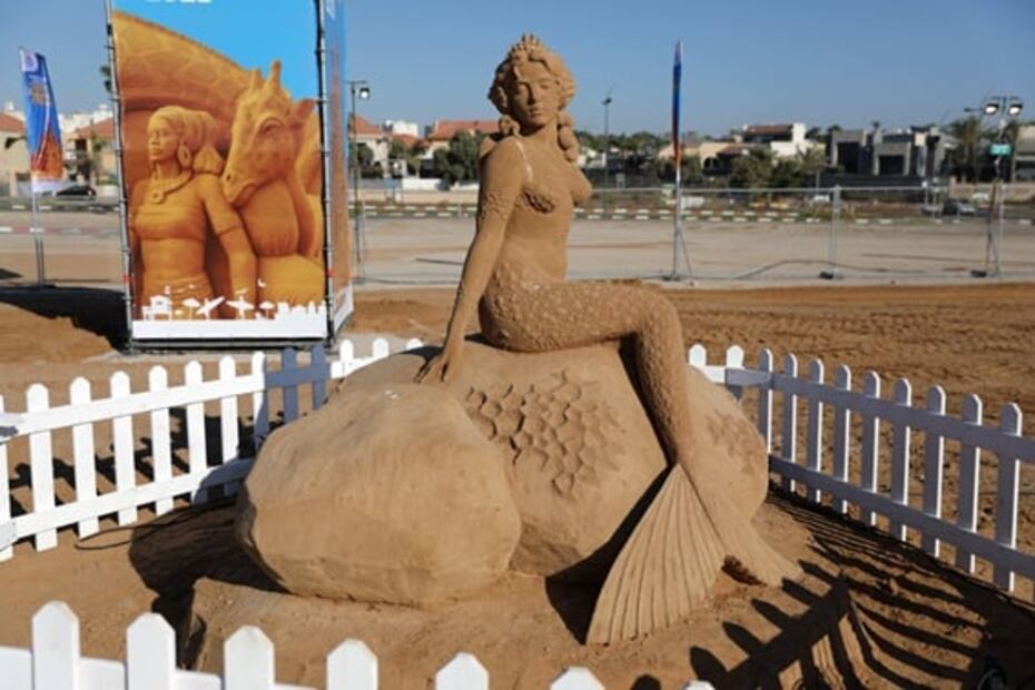 Ya comenzó el Festival Internacional de Esculturas de Arena 