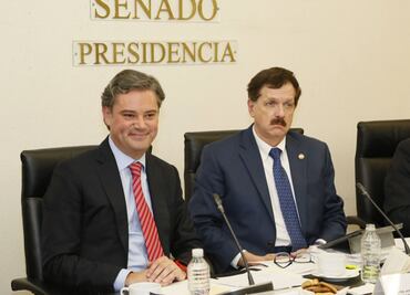 Cuestionan a Nuño mudanza a edificio de "lujo"