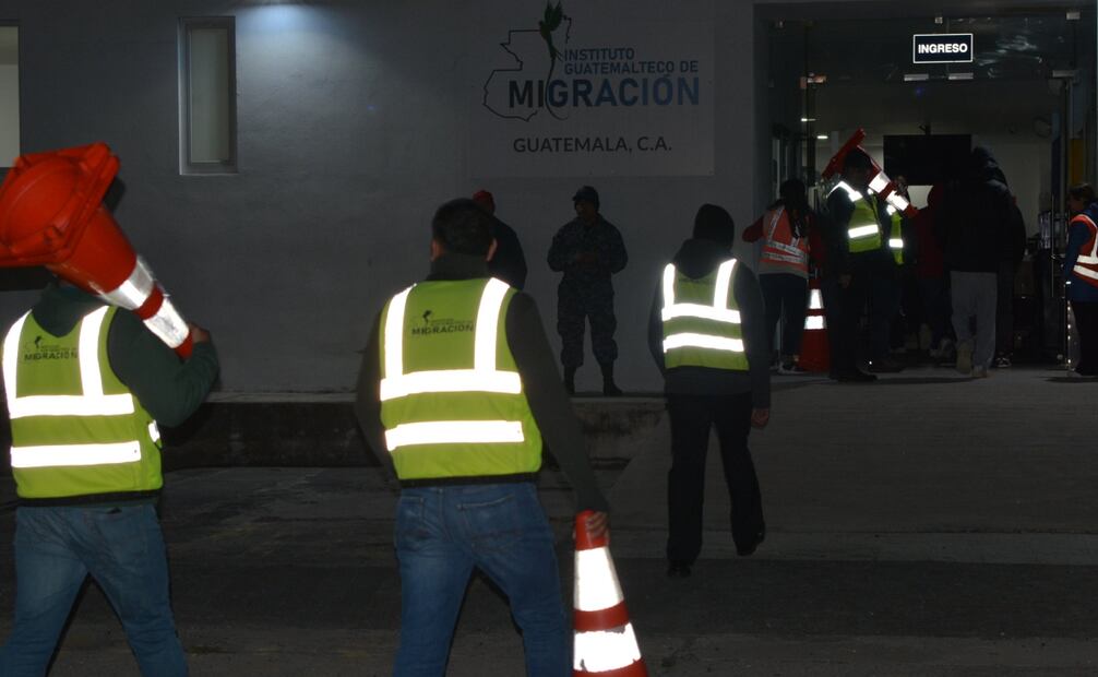 Migrantes regresan a Guatemala. Foto: X - @MigracionGuate
