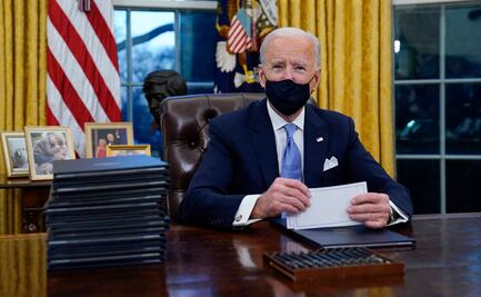 Trump deja carta a Biden en la Casa Blanca y el internet bromea sobre su contenido