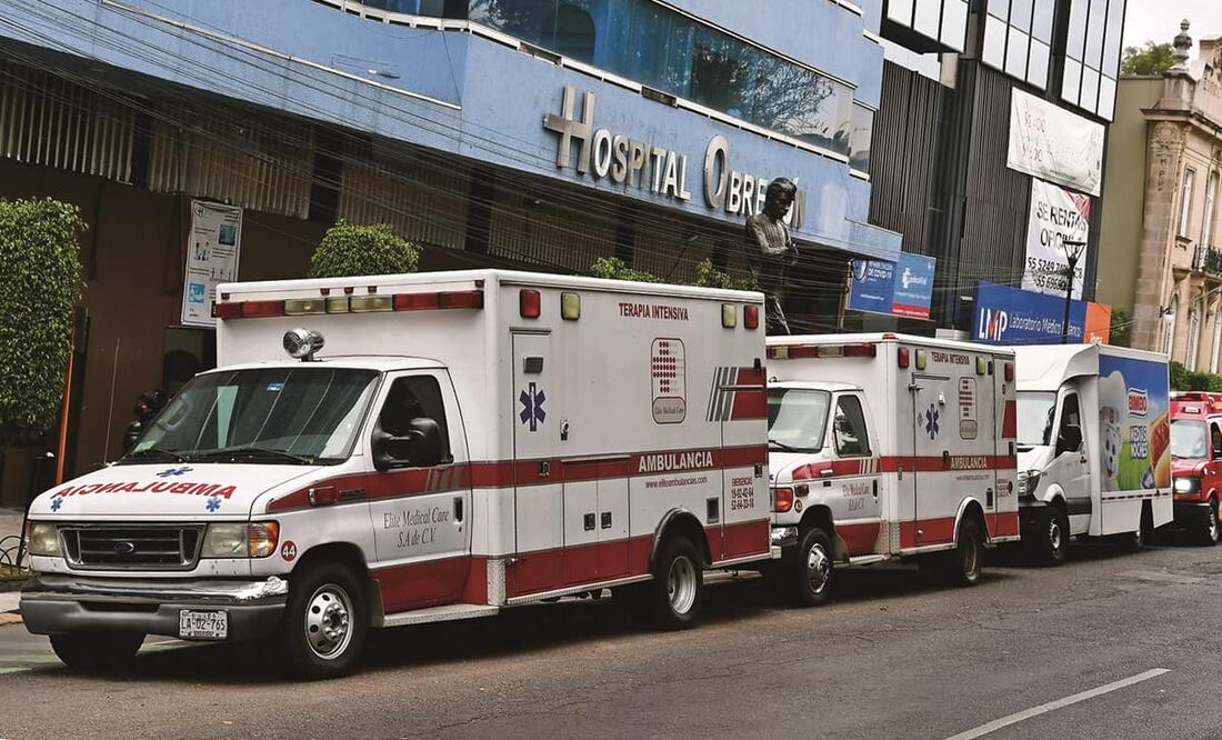 Paramédicos acusan que ambulancias patito operan con placas irregulares, interceptan las frecuencias de radio y tienen arreglos con hospitales privados. Foto: ARCHIVO EL UNIVERSAL