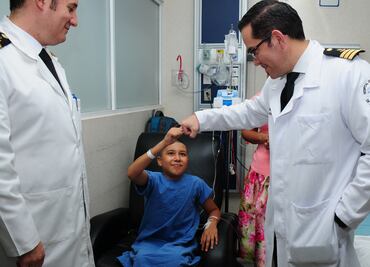 Colocan con éxito placa de titanio en cráneo de niño herido el 19-S