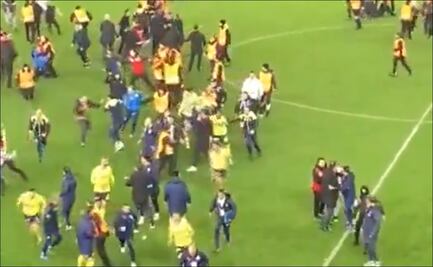 La policía de Turquía arrestó a un grupo de aficionados del Trabzonspor por agredir a jugadores del Fenerbahce