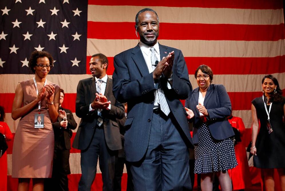 Es un neurocirujano reconocido internacionalmente que dejó de ejercer como tal en 2013 y en 2008 recibió del entonces presidente, George W. Bush, la Medalla de la Libertad, el mayor honor civil del país