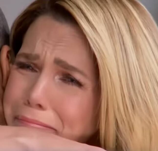 Gaby Crassus rompe en llanto al recordar la muerte de su esposo, el actor Rodrigo Mejía