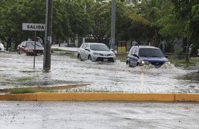 Suspenden clases presenciales en Sinaloa por la tormenta tropical Kay