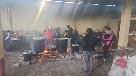 Familias oaxaqueñas desplazadas por violencia viajarán a CDMX para exigir a Sheinbaum el retorno seguro a su comunidad