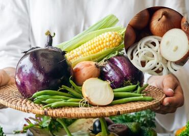 La verdura que es mejor consumir cruda porque aporta hierro y potasio para la salud de los huesos