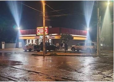 Asaltan con violencia un Oxxo en Yucatán; uno de los delincuentes es detenido